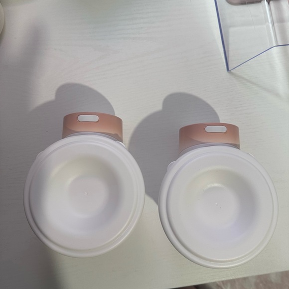 Momcozy Pink and White breast pump S12 pro - Picture 2 of 4